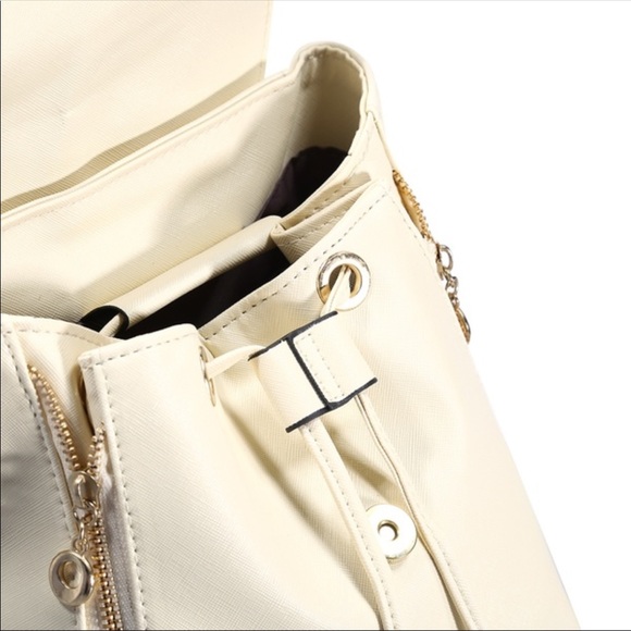 ✨ Boutique Backpack ✨ - Picture 2 of 8